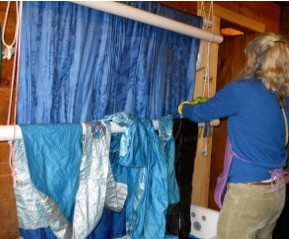 Dye_Cloth_hang_b Dye_Cloth_hang_b